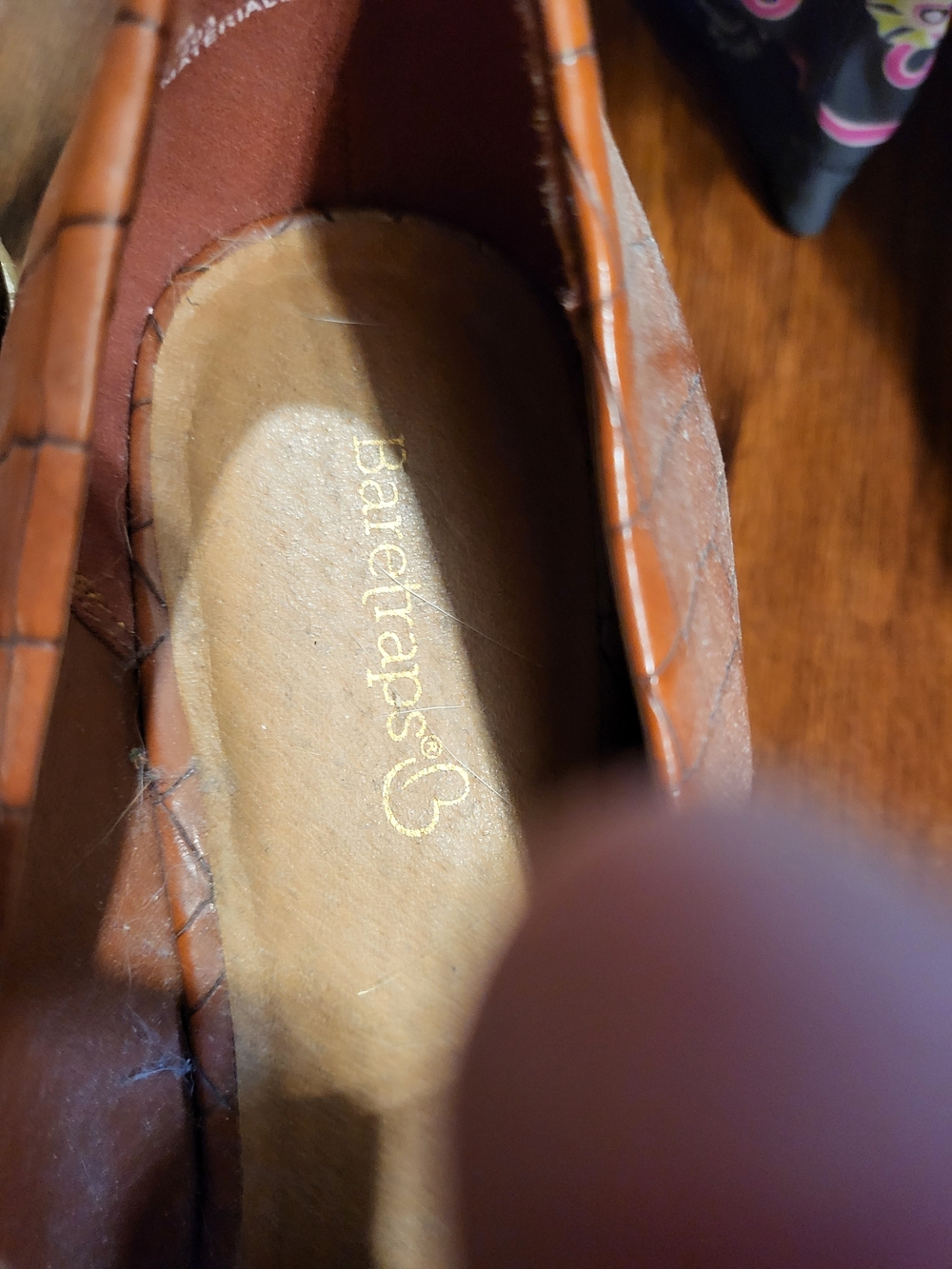 BareTraps Athena Tan Croc-Embossed Loafers with Chain Accent - Picture 3 of 3